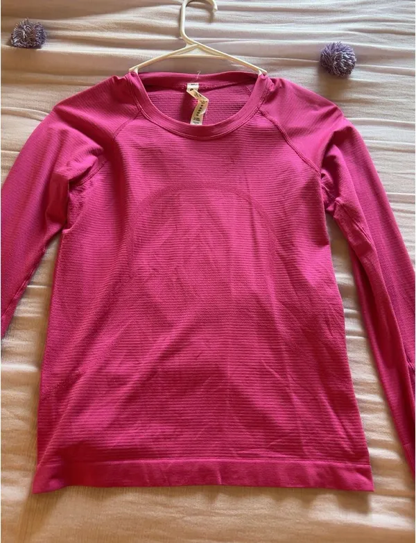 Sonic Pink Lululemon Swiftly Tech Long Sleeve - Image 2