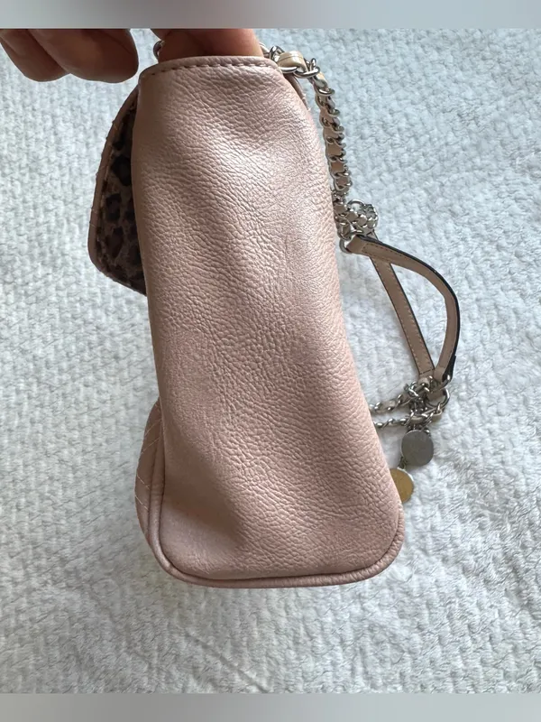 G by Guess Quilted Flap Shoulder Bag Blush Pink Leopard Lining Chain Strap Charm - Image 15