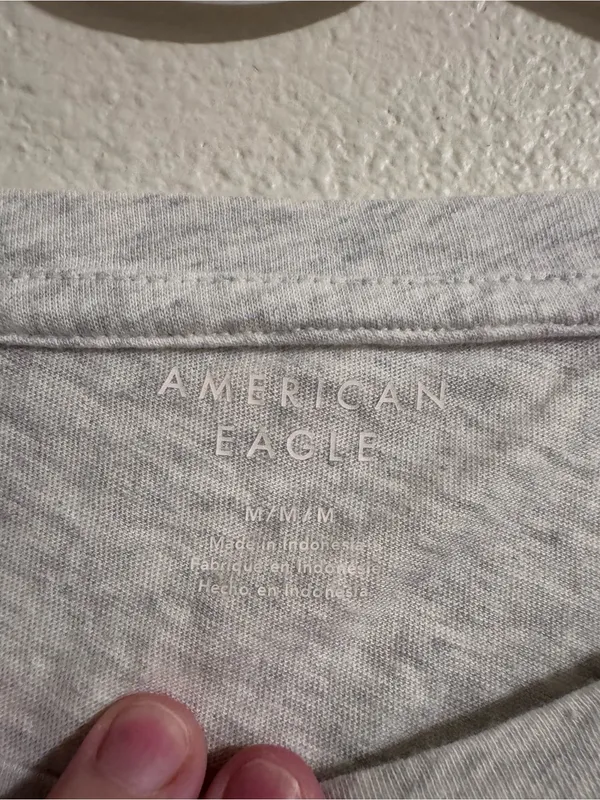 NWOT American Eagle Outfitters Light Gray Short Sleeve Crew Tee - Image 3