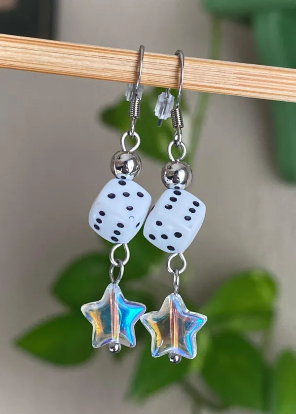 Handmade dice & star grunge funky y2k style dangle earrings 🎲⭐️ - Image 3