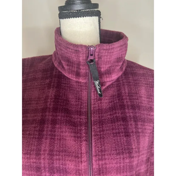 Woolrich women's fleece vest in a purple plaid pattern woman’s large - Image 2