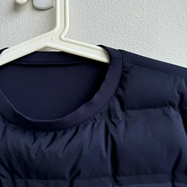 Lululemon Down & Around Crew Midnight Navy Size 4 Small Goose Down 800 Fill - Image 3