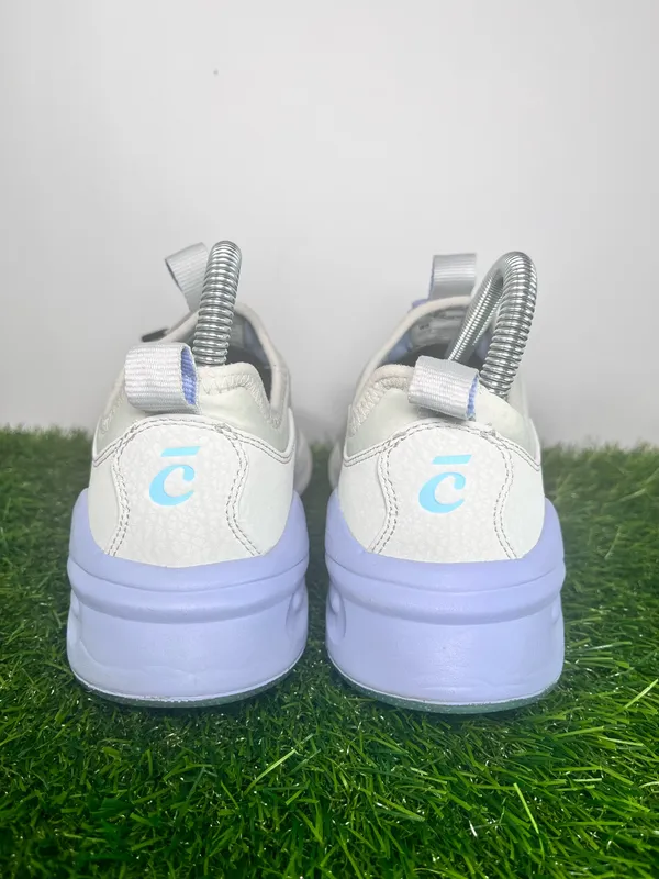 Clove Women’s Size 6 White Blue Nursing Shoes Slip Resistant Healthcare Sneaker - Image 4