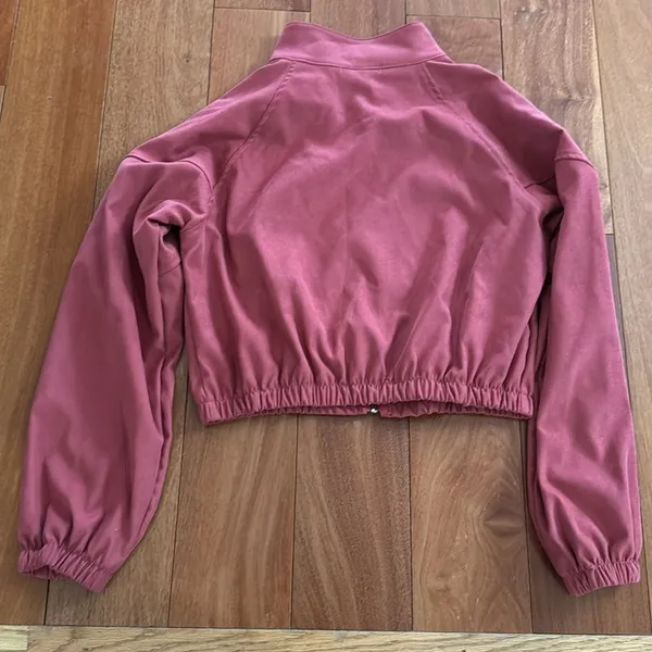 ROMWE Raspberry‎ Cropped Bomber Zip Up Jacker Size S - Image 7