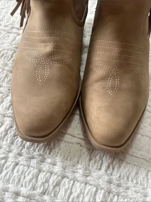 Fringe Western Boots in Tan with Stacked Heel - Image 6