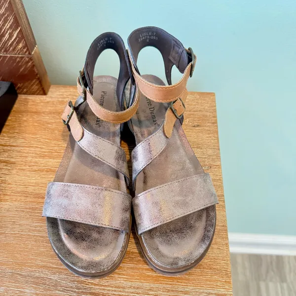 EUC Pierre Dumas Lisle Platform Strappy Sandals 8 Comfy 2.5” - Image 4