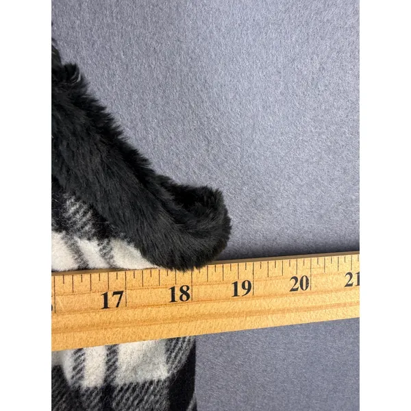 Woolrich Womens Small Black White Plaid Faux Fur Lined Full Zip Fleece Vest - Image 4