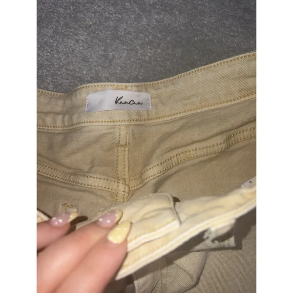 kancan wide leg crop jeans tan size 6 - Image 4