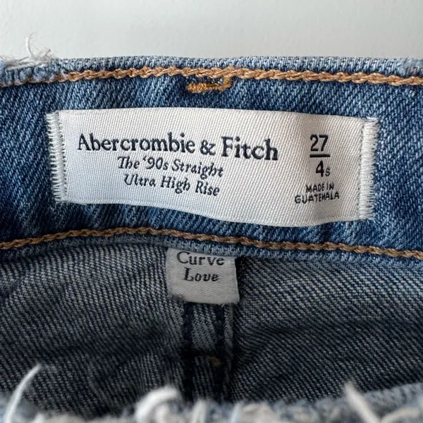 Abercrombie & Fitch 90’s Straight Ultra High Rise Curve Love Denim Jeans Sz 4S - Image 4