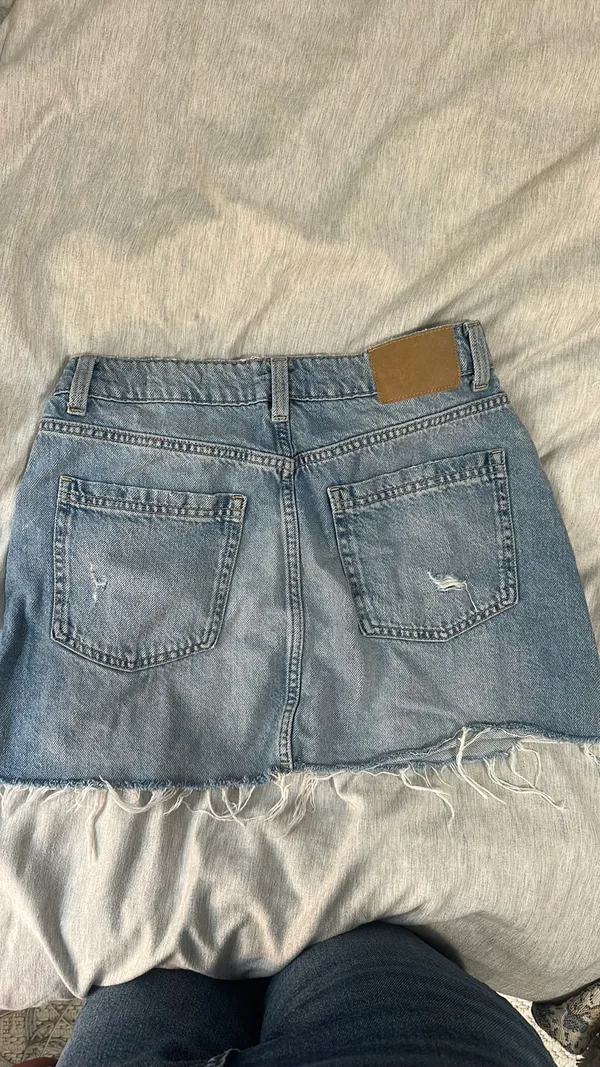 Cotton on denim skirt - Image 3