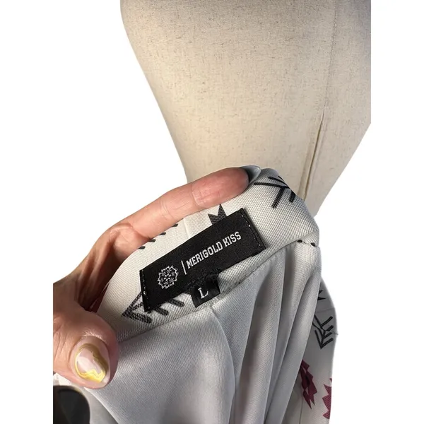 Marigold Kiss Women’s Flare Pants L Geometric Print White Pink Black Gray - Image 7