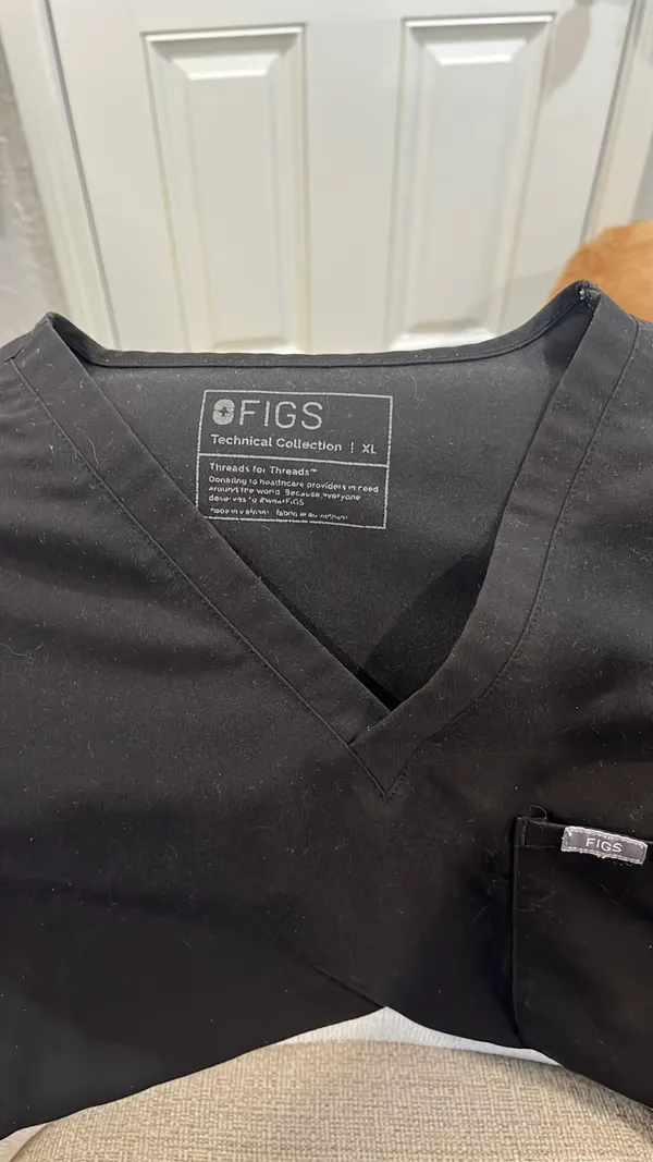 FIGS Scrubs Set - Image 3