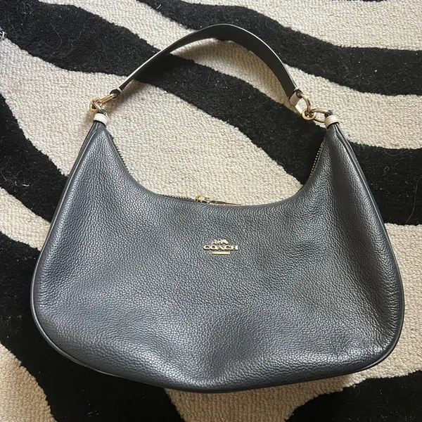 Coach Harley East West Hobo Navy Blue Ivory Leather Shoulder & Crossbody Bag - Image 6