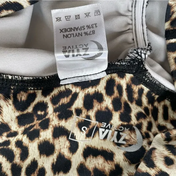 Zyia Active Cheetah Print Scrunch Shorts Mob Wife S - Image 8