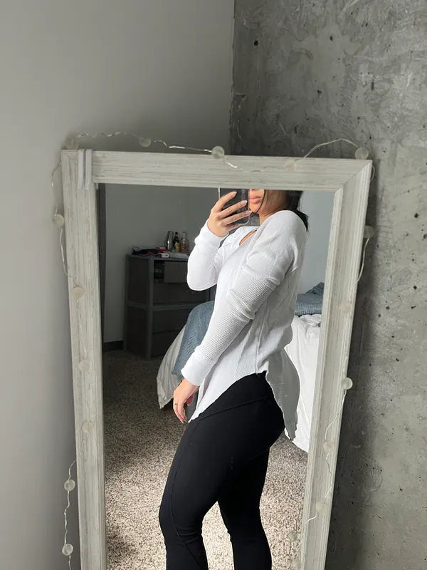 Aritzia TNA Alder Thermal White - Image 5