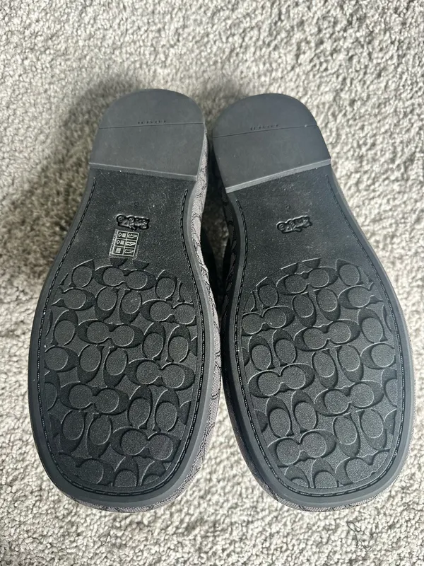 Coach platform sandals. Size 8 but fits and 8.5 perfectly! (Not wide feet friendly) - Image 3