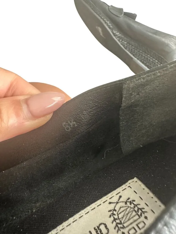 ANDRE ASSOUS Black Leather Low Loafers Wedges Size 8.5 - Image 2