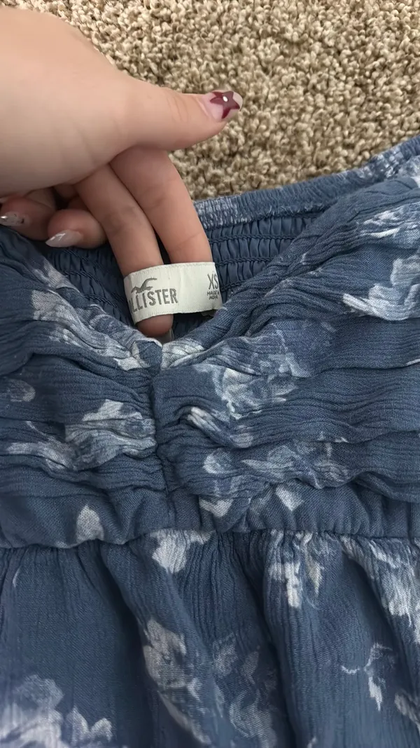Hollister Floral Top - Image 2