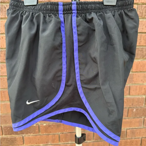 Nike Dri-Fit Tempo 10K Running Shorts Women Black Purple Stripe Size Small - Image 6