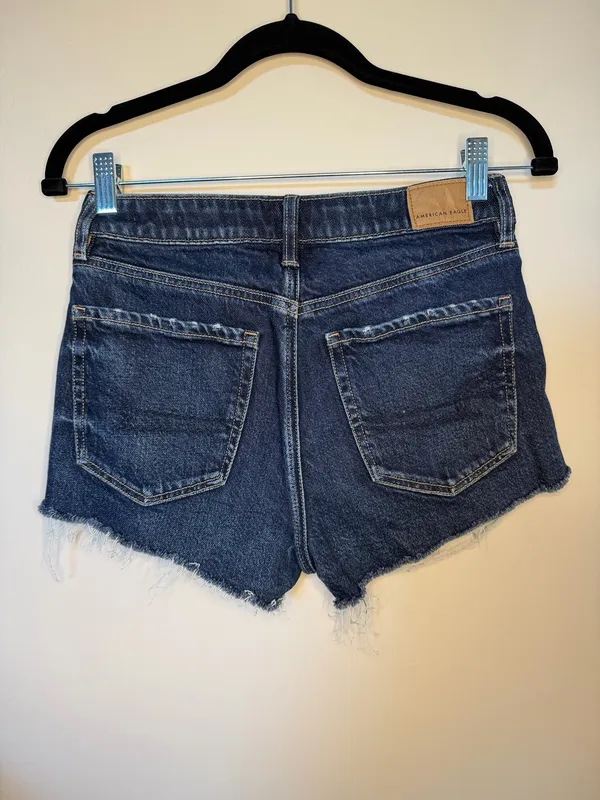 American Eagle Outfitters - Image 3