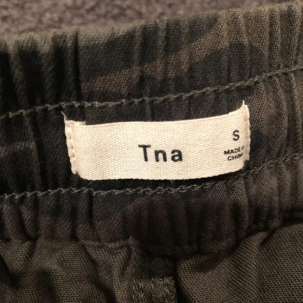 Aritzia TNA Camo Alix Pant - Image 6