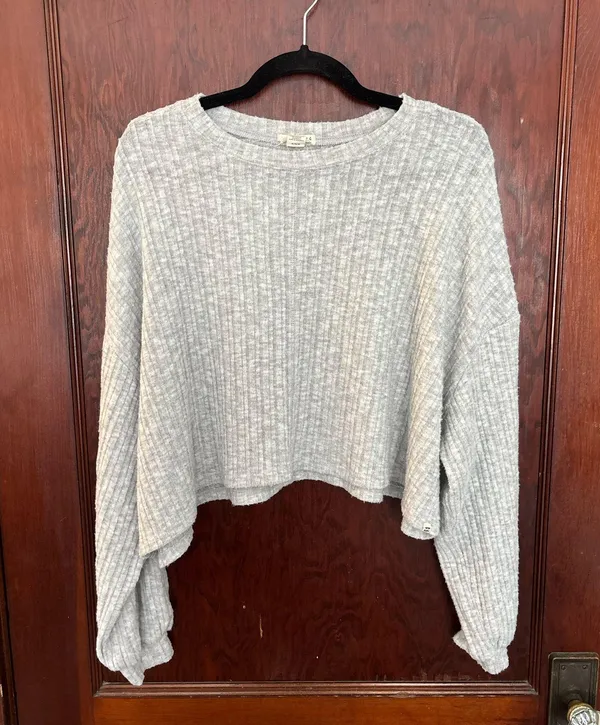 Billabong Miles Away Grey Crop Long Sleeve - Image 2