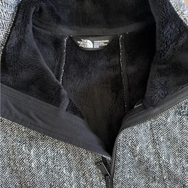 The North Face Women's Medium Apex Chromium Thermal Jacket - Image 5