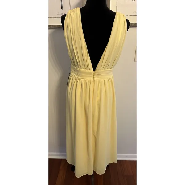 LULUS Divine Dalia Yellow Midi Dress Size Large Plunging V-Neck & Back Slit NEW - Image 2