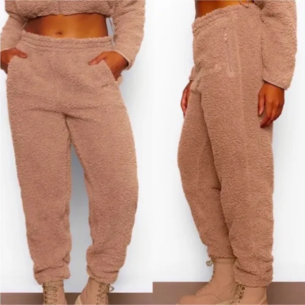 Skims teddy joggers in tigers eye Sz S Comfy Casual Lounging - Image 2
