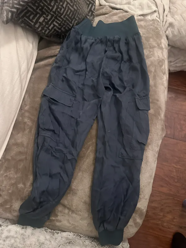 Cinq à Sept blue “Giles” cargo pants - Image 3