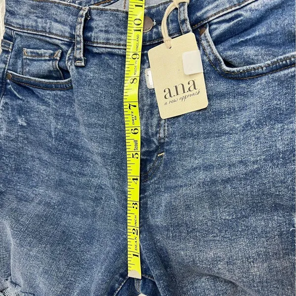 NWT a.n.a size 10p high rise straight Blue denim Jeans Distressed raw hem - Image 6