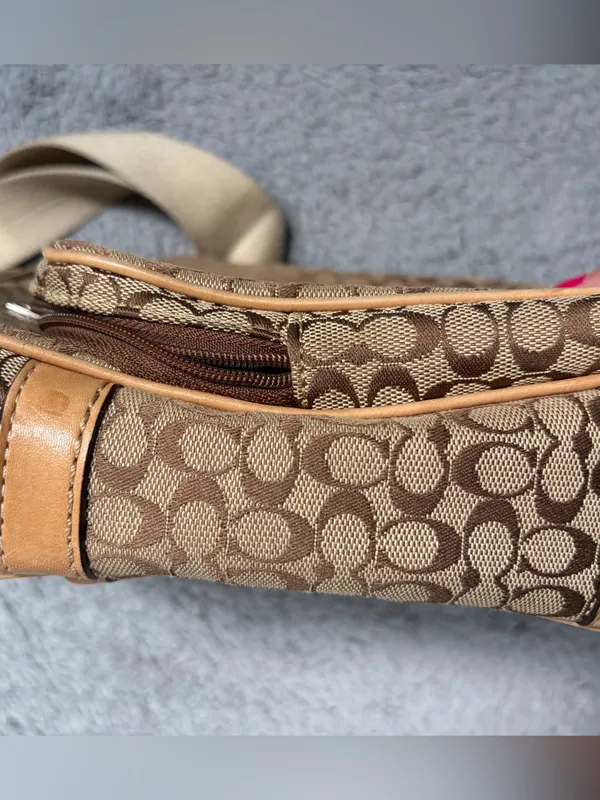 Coach Tan Signature Canvas Crossbody Bag swing pack - Image 13