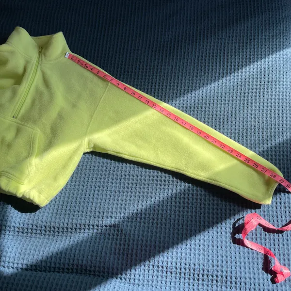 Aritzia Tna Yellow Fleece Sweatshirt - Image 13