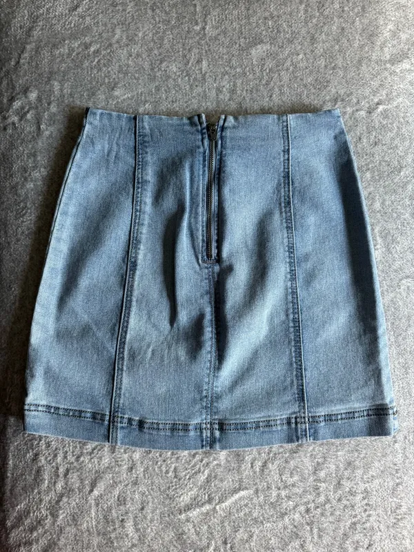 Wild Fable High-Waisted Light Wash Denim Skirt - Image 3