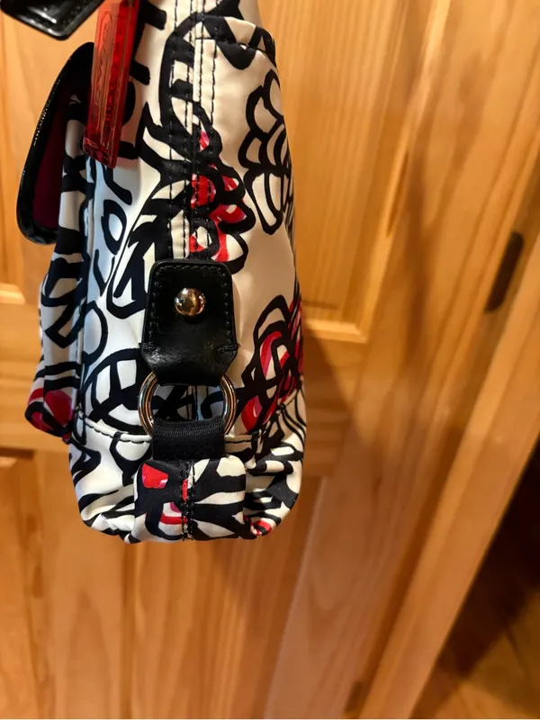 Coach Poppy Graffiti Floral Shoulder Crossbody Bag Black White Red/Pink Vintage - Image 4
