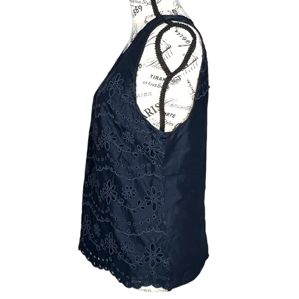 Hollister (L) Cotton Flower Cut Out Embroidered Overlay Sleeveless Top Blouse - Image 2