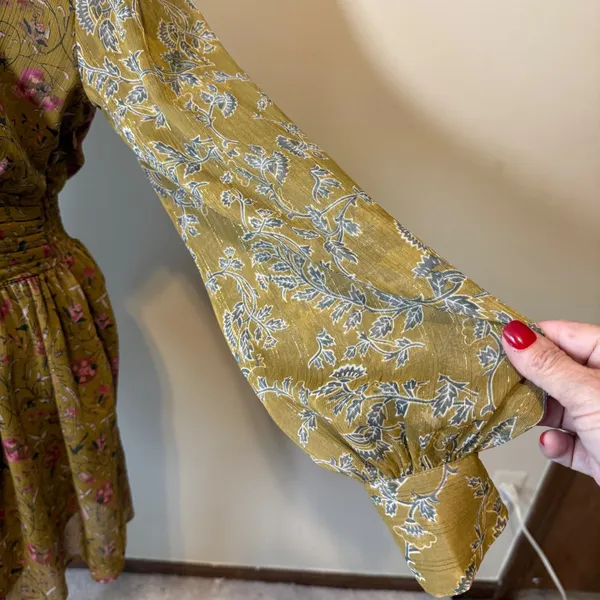 House of Harlow Mini Dress M Mustard Floral Smocked V-Neck Romantic Whimsgoth - Image 5