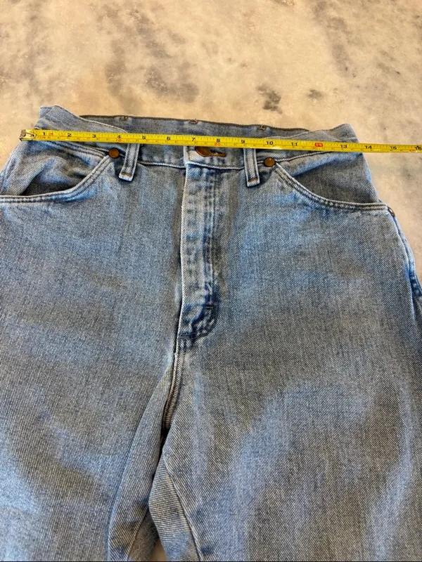 Wrangler Light Blue High-Rise Straight Jeans - Image 7