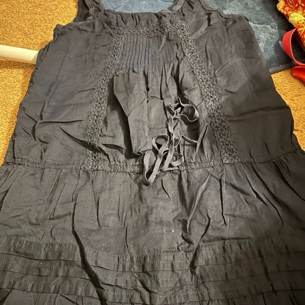 Abercrombie xs navy dress - Image 4