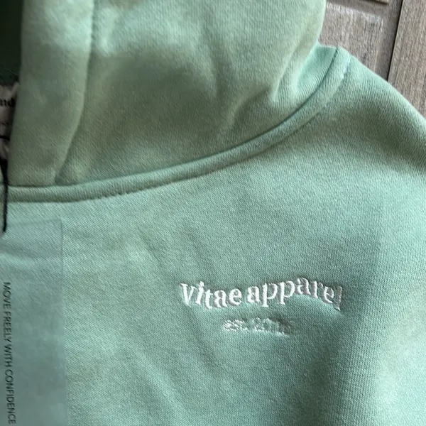 Vitae apparel cropped green hoodie Size M - Image 3