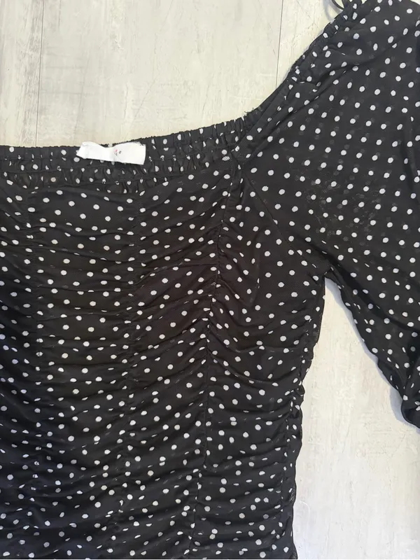 Elodie Black Polka Dot Ruched Puff Sleeve crop Top - Image 4
