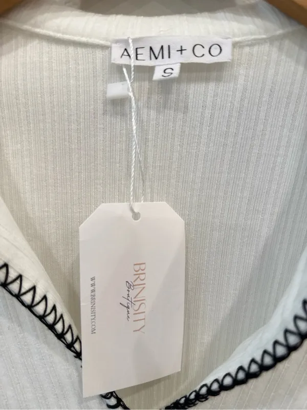 AEMI + CO Ribbed Contrast Stitch Collared Top NWT Small Y2K Coastal Chic - Image 4