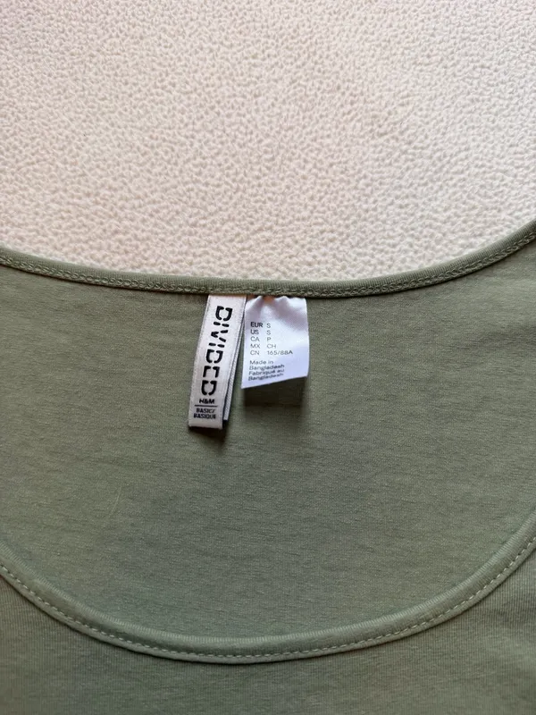 H&M Sage Green Crop Top - Image 2