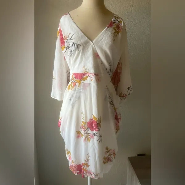 City Chic Beloved Wrap Dress Ivory Floral Knee Length Size 18 - Image 6