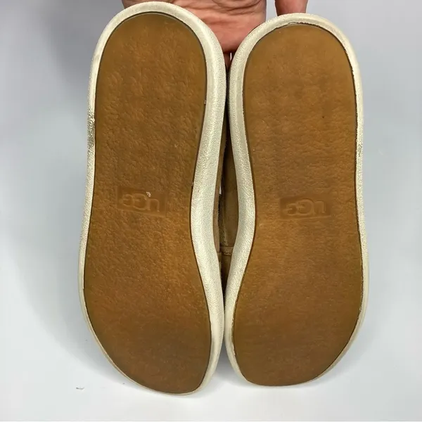 UGG suede slip‎ on shoes size 8.5 - Image 4