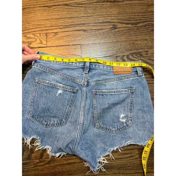 Denim Forum From Aritzia The Boyfriend Short High Rise Cut Off Short Sz 27 - Image 8
