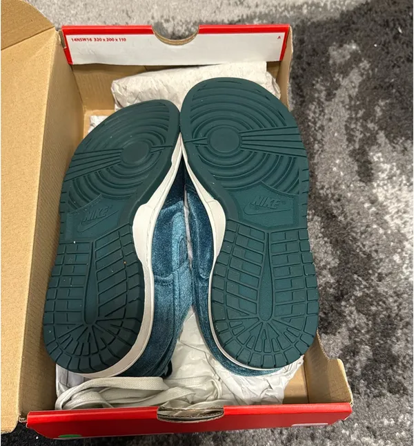 Nike Dunk Low Women’s - Image 5