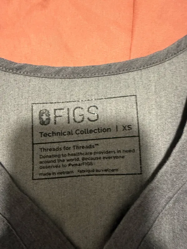 FIGS Scrubs Set - Image 2