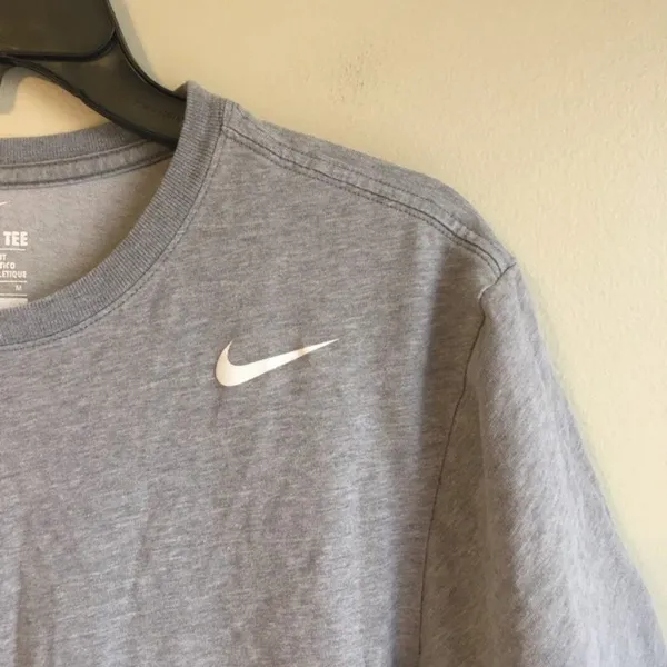 The Nike tee medium grey top - Image 4
