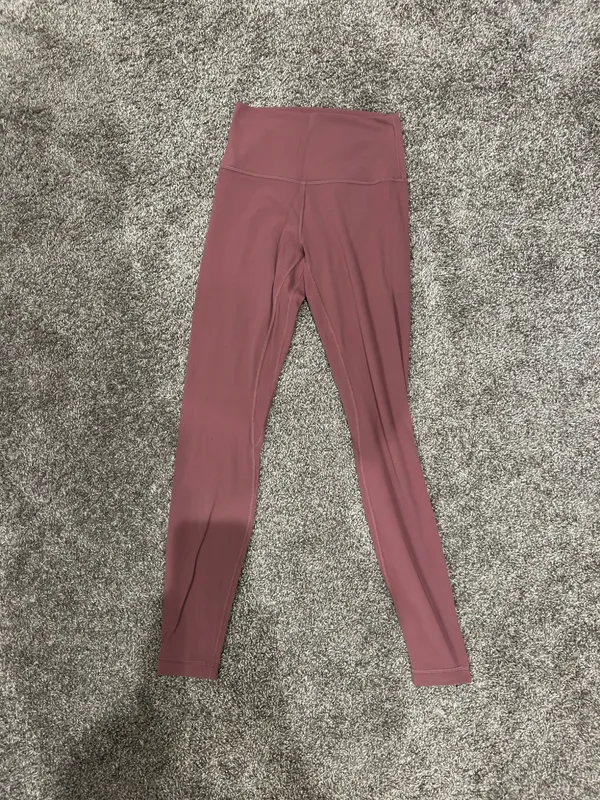 Lululemon 28" Align High-Rise Leggings - Image 3